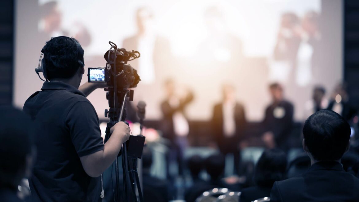 Videostativ Vergleich [2023] Beste Modelle im Check | Tipps & Tricks